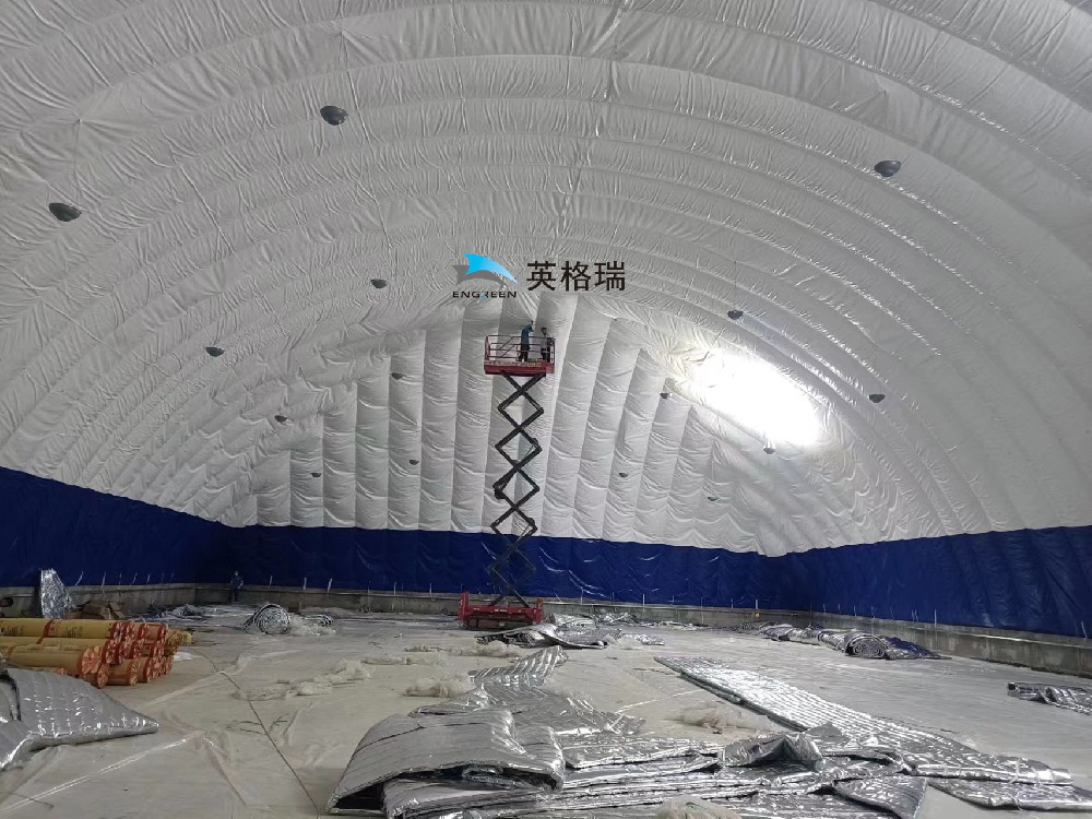 有客戶問(wèn)氣膜體育館如何在夏季保持室內(nèi)溫度